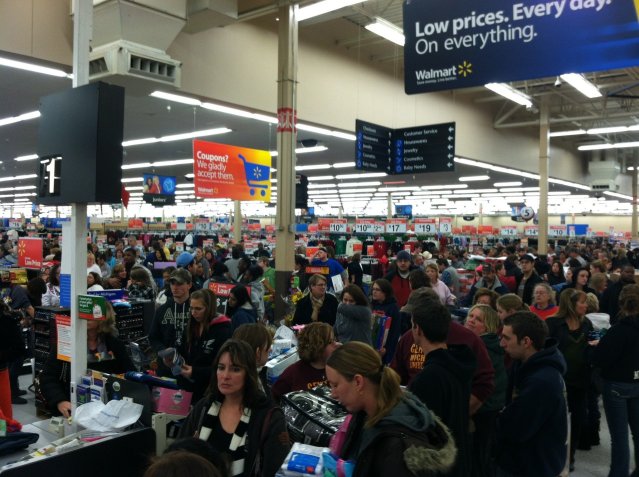 Wal.Mart.Crowds